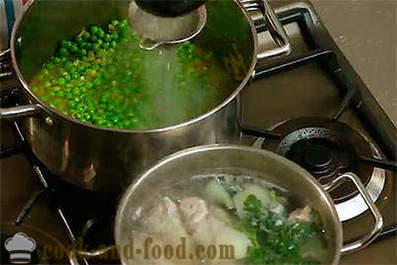 Zupa z zielonego groszku i klopsiki