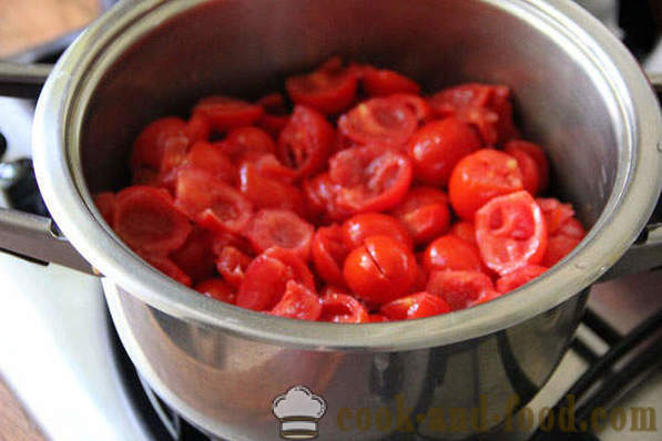 Domowy ketchup z pomidorów