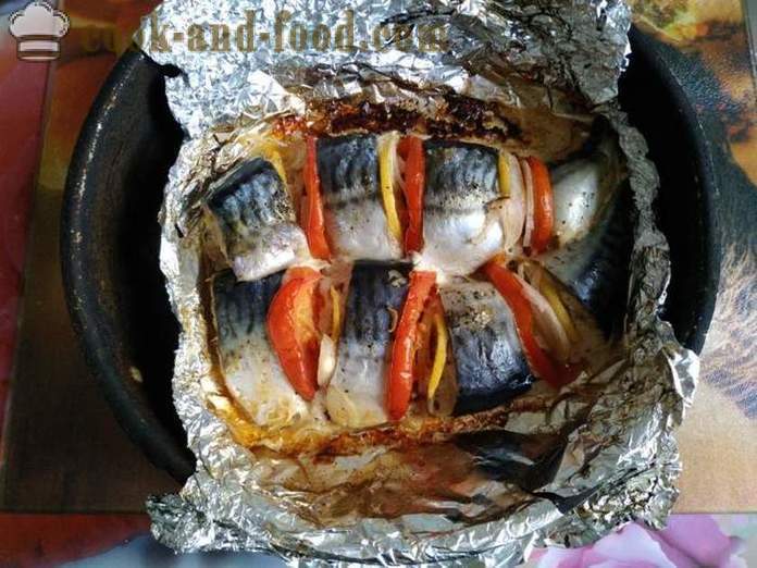 Makrela pieczona z pomidorami i cytryną w folię - jak pieczone makreli z cytryną w piekarniku, z krok po kroku przepis zdjęć