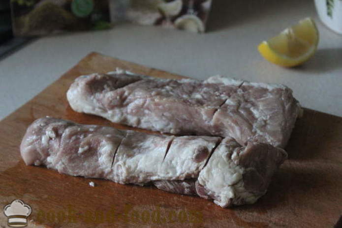 Schab w folię - jak smaczne gotować wieprzowina w sosie sojowym, krok po kroku przepis zdjęć