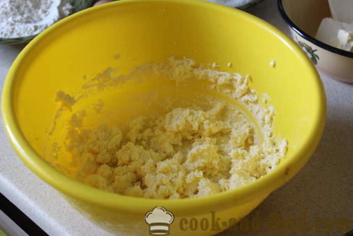 Ciasto gruszkowe ciasto - jak upiec ciasto z gruszkami, kremem i suflet w piecu, z krok po kroku przepis zdjęć