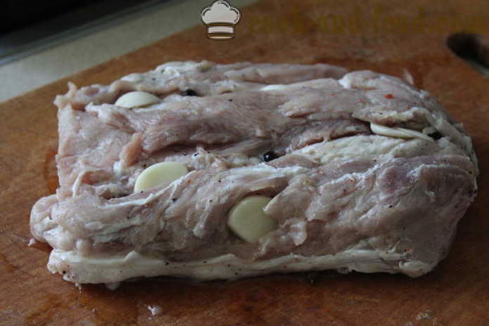 Start pieczone w piekarniku - jak pieczeń wieprzowa gotowana wieprzowina w folii, z krok po kroku przepis zdjęć