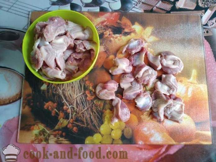 Duszone żołądków z kurczaka na patelni - jak gotować pyszne żołądków z kurczaka, krok po kroku przepis zdjęć