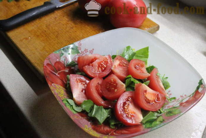 Pyszne sałatki z rukolą i pomidorami - Jak przygotować sałatkę z rukolą, krok po kroku przepis zdjęć