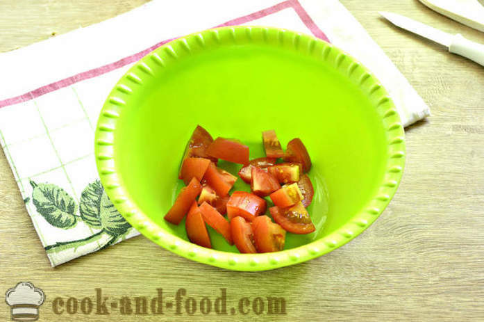 Majonez sałatka z rzodkiewki i pomidorów - Jak zrobić sałatkę z rzodkiewki i pomidorów, krok po kroku przepis zdjęć