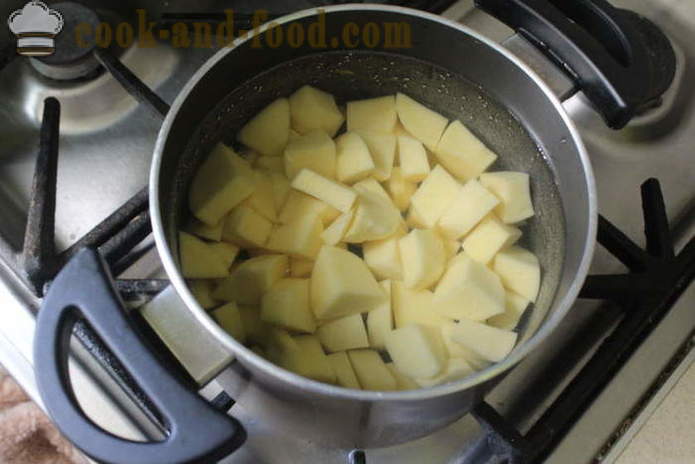 Czeska zupa ziemniaczana z grzybami - jak gotować czeskie zupy z grzybami, krok po kroku przepis zdjęć