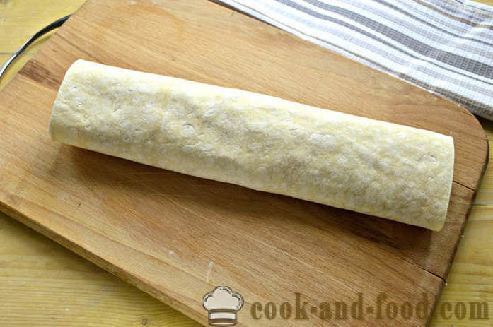 Przekąska z chleb pita z kiełbasą - Jak zrobić chleb pita bułka nadziewana kiełbasą, krok po kroku przepis zdjęć