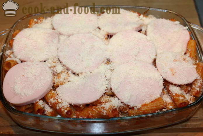 Włoskie danie ziti - jak makaron piec w piekarniku z serem, pomidorami i szynką, krok po kroku przepis zdjęć