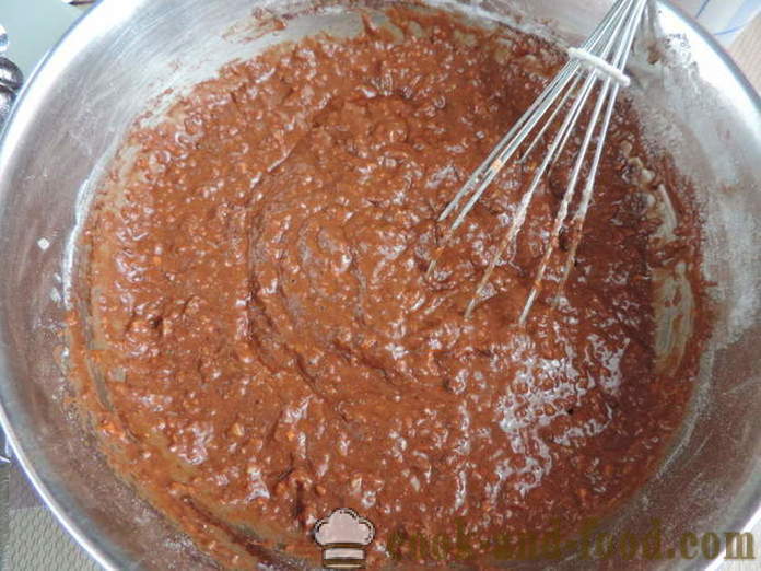 Najprostszym czekoladowe ciasto z marchwi z olejem roślinnym - jak gotować marchew ciasto w piekarniku, z krok po kroku przepis zdjęć