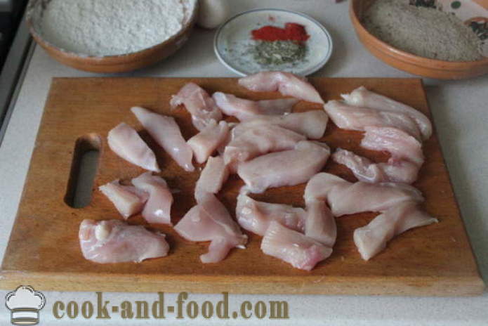 Nuggets panierowane i smażone piersi kurczaka na patelni - Jak zrobić skrzydełka kurczaka z domu, krok po kroku przepis zdjęć