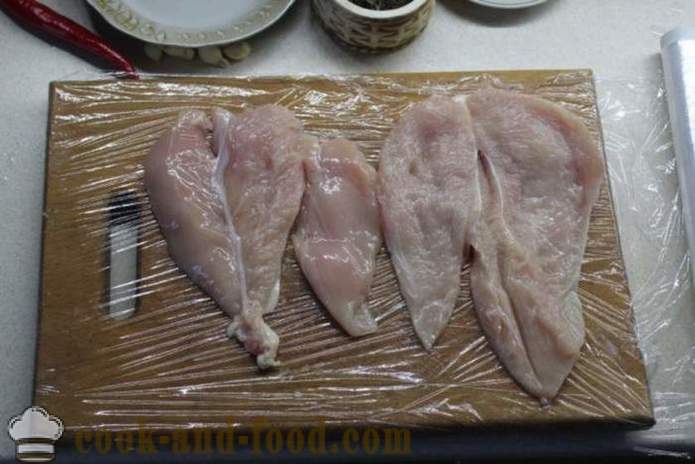 Domowej roboty rolki kurczaka w folię - jak zrobić bułkę z kurczaka w domu, krok po kroku przepis zdjęć
