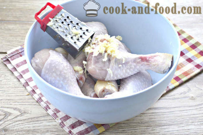 Pyszne podudzia kurczaka w piekarniku - jak pyszne pieczone udka z kurczaka, krok po kroku przepis zdjęć