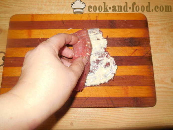 Palce mięsne nadziewane w piekarniku - Jak zrobić palcami mięso wieprzowe, krok po kroku przepis zdjęć