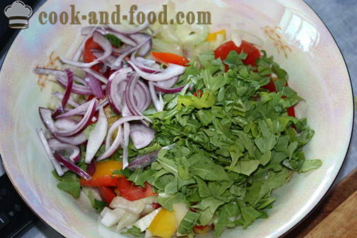 Sałatka z warzywami i mozzarellą - Jak zrobić sałatkę z warzyw i sera, z krok po kroku przepis zdjęć