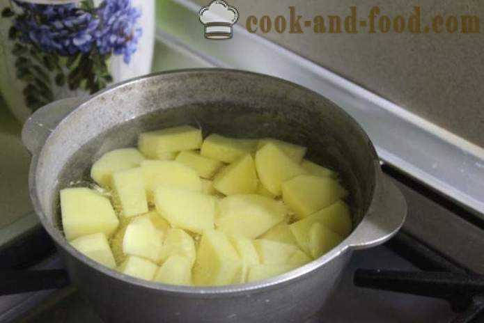 Kulki ziemniaczane z serem i ziołami w oleju - Jak zrobić kulki ziemniaczane z serem, krok po kroku przepis zdjęć