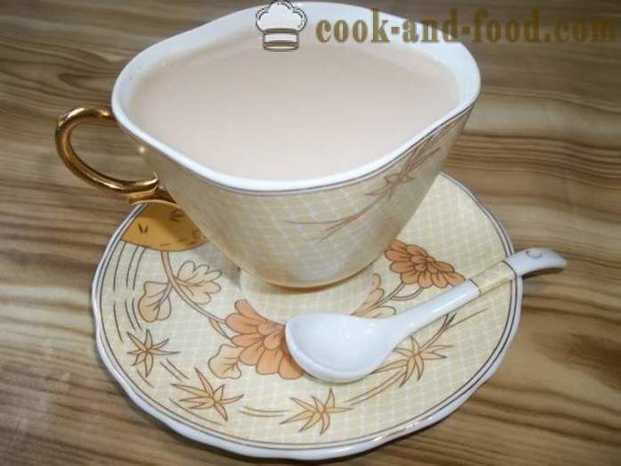 Klasyczny masala herbata z mlekiem i przyprawami - jak zrobić herbatę chai z mlekiem, krok po kroku przepis zdjęć