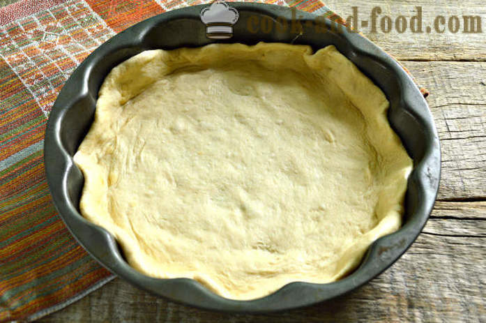 Pyszne ciasto pokryte grzybami i kapustą - jak upiec ciasto z kapustą i grzybami w piekarniku, z krok po kroku przepis zdjęć