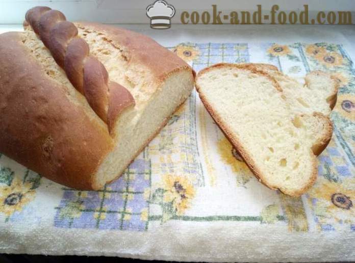 Domowy chleb pszenny w piekarniku