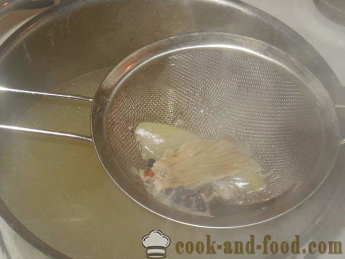 Prosty przepis na zupę rybną z goli szczupak multivarka - jak gotować zupę z domu głowy szczupaka, krok po kroku przepis zdjęć