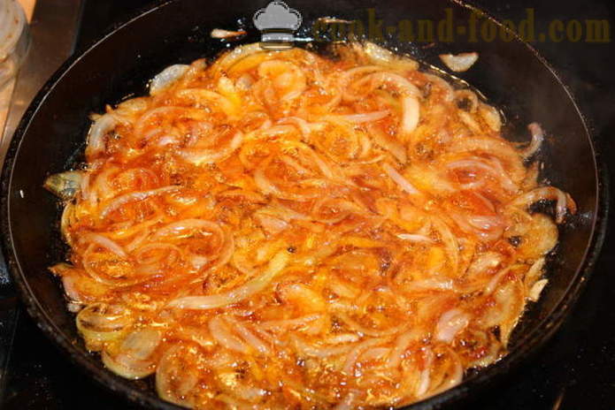 Meatless gnocchi z sosem pomidorowym i cebulą - jak gotować kluski ziemniaczane, krok po kroku przepis zdjęć