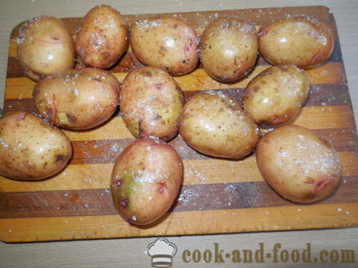 Pieczone ziemniaki w mundurkach w piekarniku - jak pyszne ziemniaki pieczone w mundurkach w piekarniku, z krok po kroku przepis zdjęć