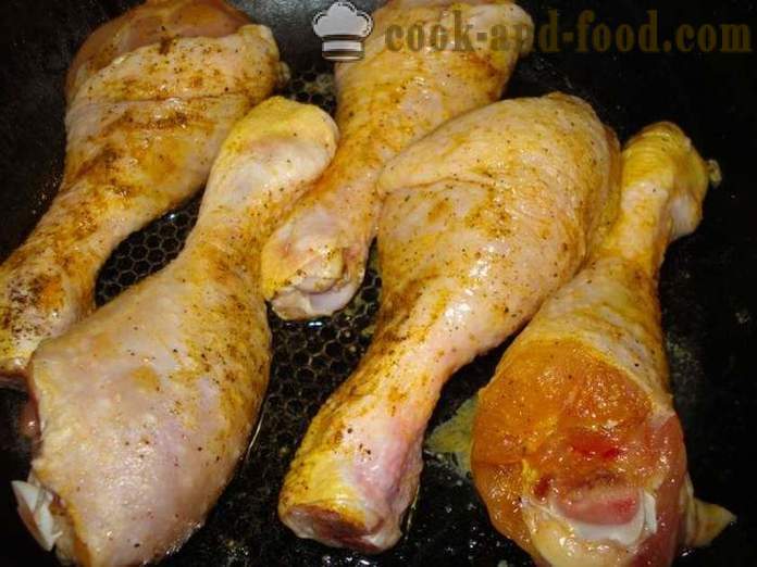 Podudzie z kurczaka w sosie sojowym - zarówno smaczne gotować podudzia kurczaka na patelni, krok po kroku przepis zdjęć