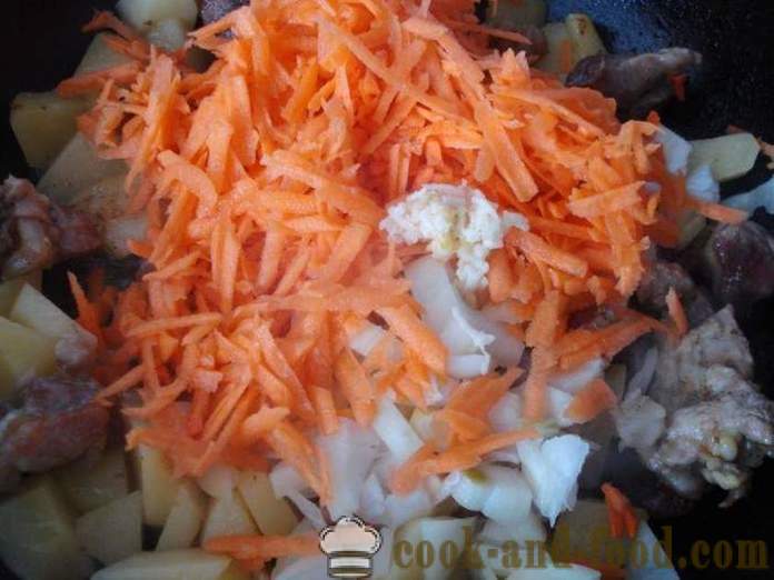 Gulasz warzywny z mięsem i ziemniakami i kapustą - jak gotować gulasz warzywny z mięsem i warzywami, z krok po kroku przepis zdjęć