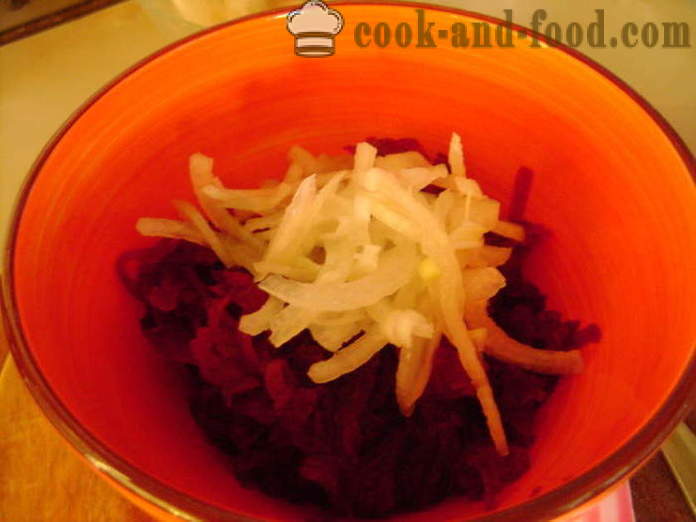 Buraki sałatkowe bez majonezu, czosnku i cebuli - jak przygotować sałatkę z buraków, krok po kroku przepis zdjęć