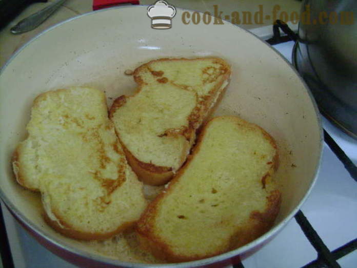 Grzanki z chleba z serem - jak smażyć grzanki na patelni, krok po kroku przepis zdjęć