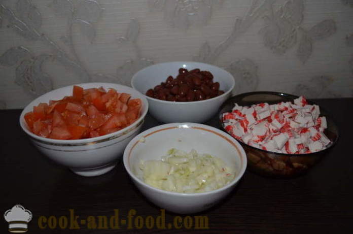 Prosta sałatka z czerwonej fasoli z pomidorów - jak przygotować sałatkę z czerwonej fasoli, krok po kroku przepis zdjęć
