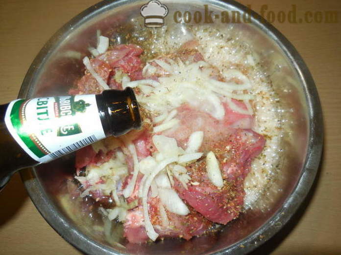 Królik duszony w piwie w utyatnitsu - jak gotować królika w piwie w piecu, z krok po kroku przepis zdjęć