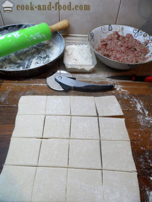 Puff pasty chryzantema - jak gotować mięso pie Chryzantema ciasto francuskie, z krok po kroku przepis zdjęć