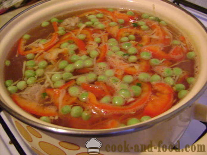 Zupa jarzynowa z klopsikami i makaronem - jak gotować zupy z klopsikami i makaronem, z krok po kroku przepis zdjęć