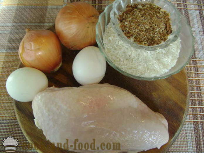 Pierś z kurczaka z powłoką omlet na patelni - jak gotować piersi kurczaka pod futrem na obiad, z krok po kroku przepis zdjęć