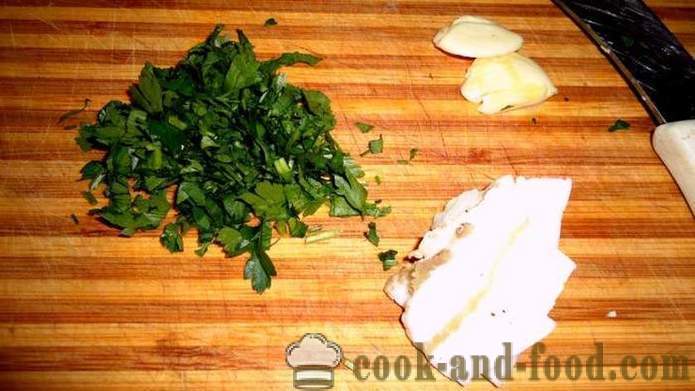 Prawdziwy ukraiński barszcz z boczkiem i czosnkiem - jak gotować prawdziwe ukraińskiego barszczu wytrawnym ze słoniną i czosnkiem, z krok po kroku przepis zdjęć