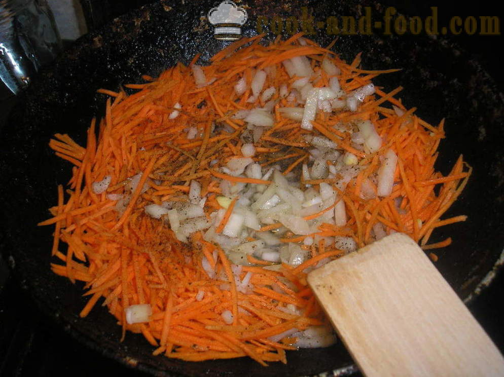 Sałatka z paluszków ziemniaków i kiełbasy - Jak zrobić sałatkę ziemniaczaną, krok po kroku przepis zdjęć