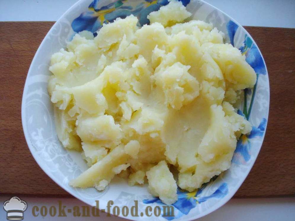 Pierogi z ziemniakami i cebulą - jak zrobić pierogi z ziemniakami, krok po kroku przepis zdjęć