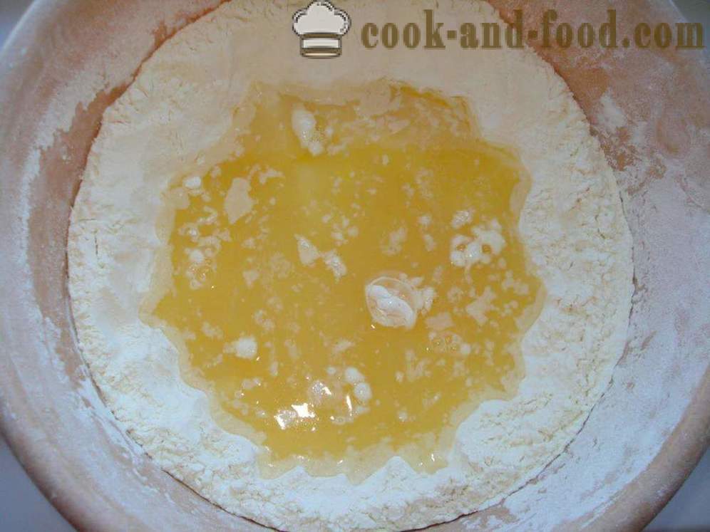 Ciasto na pierogi z ziemniakami na wodzie - Jak zrobić ciasto na pierogi i ziemniaki, z krok po kroku przepis zdjęć