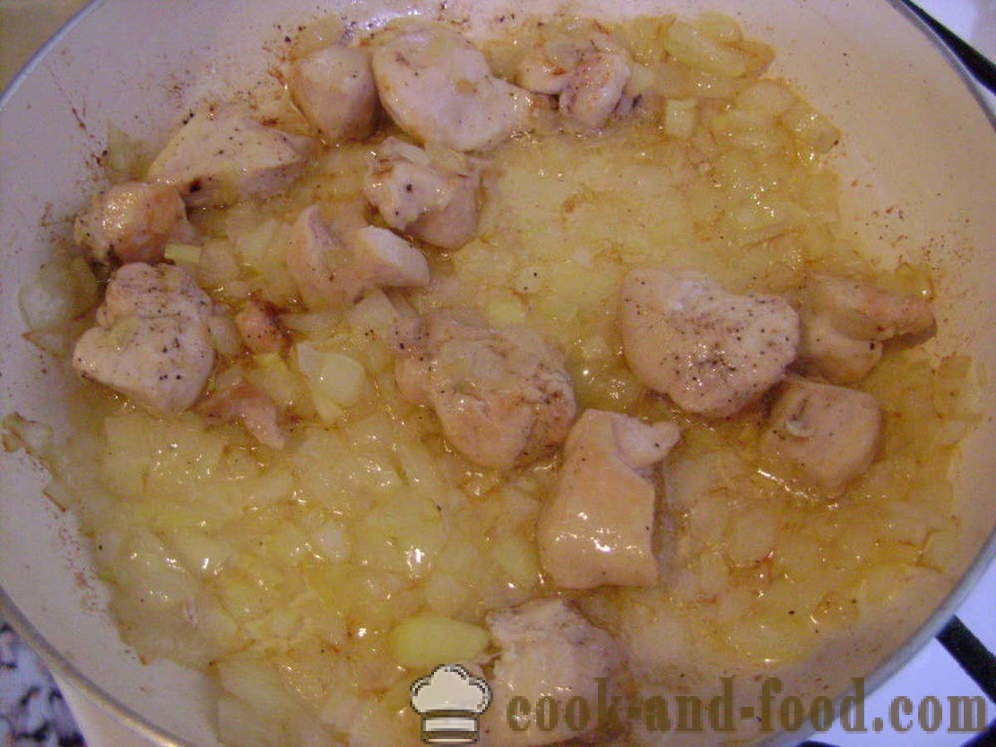 Pilaw z kurczaka na patelni - jak gotować risotto z kurczakiem, krok po kroku przepis zdjęć