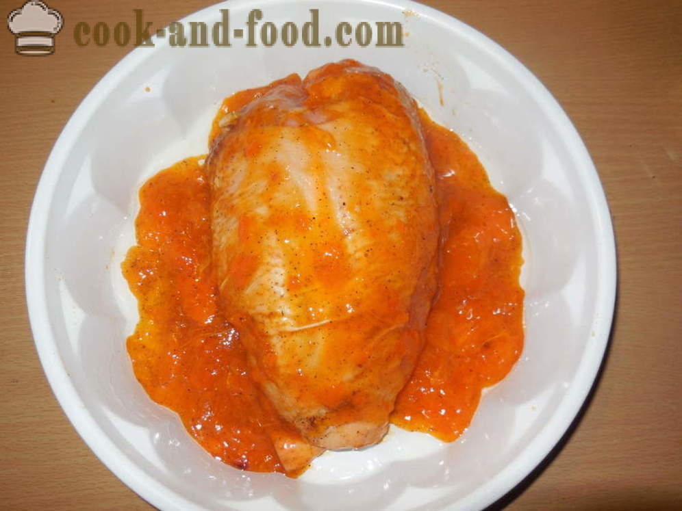 Soczysta pierś z kurczaka pieczone w piekarniku - jak gotować piersi kurczaka w piekarniku, z krok po kroku przepis zdjęć