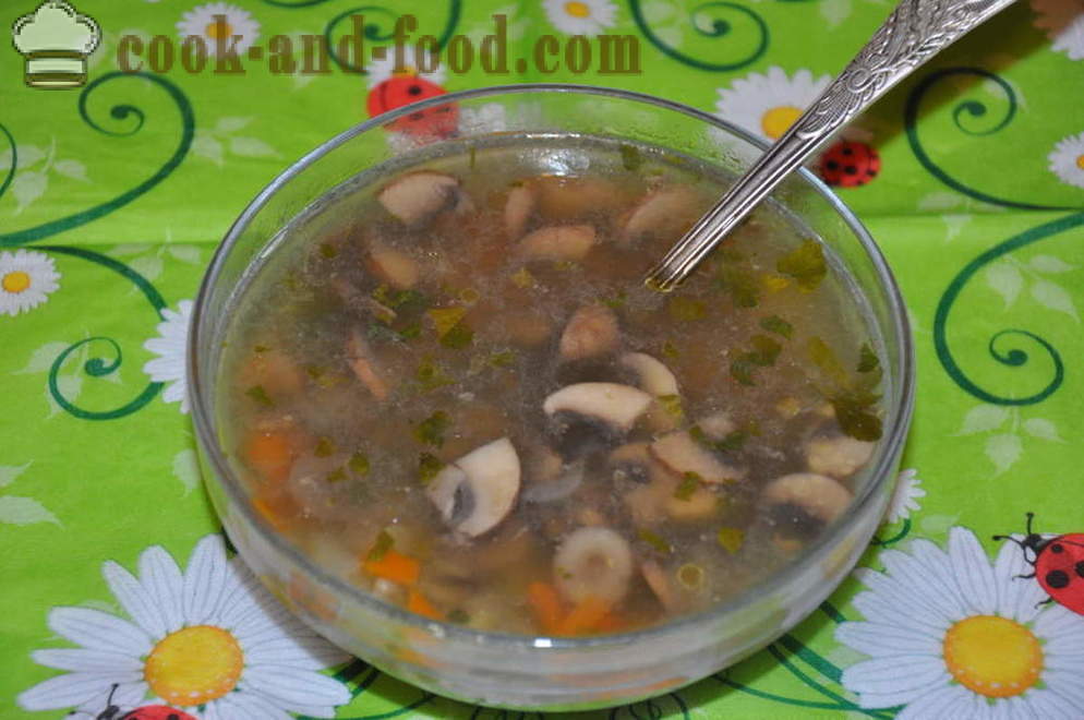 Pyszna zupa grzybowa z grzybami - jak gotować zupę grzybową z grzybami, krok po kroku przepis zdjęć