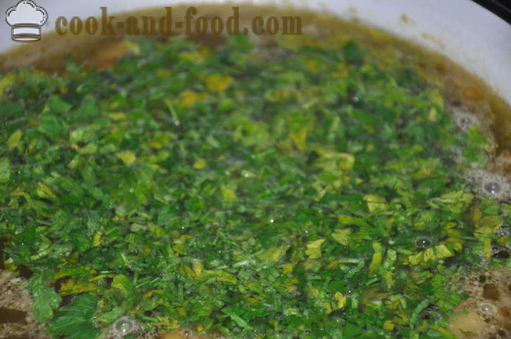 Pyszna zupa grzybowa z grzybami - jak gotować zupę grzybową z grzybami, krok po kroku przepis zdjęć