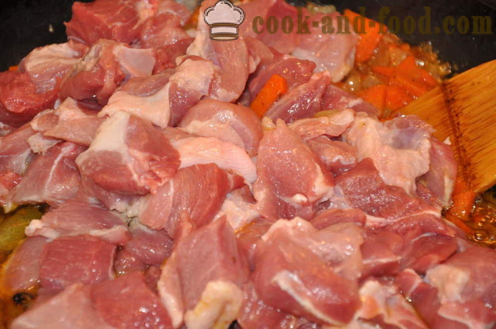 Pyszne pilaw pilaw z wieprzowiny na patelni - jak gotować pilaw kruchy wieprzowiny na talerzu, krok po kroku przepis zdjęć