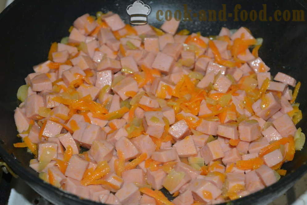 Zupa ziemniaczana z grzankami i salami - Jak zrobić zupę z ziemniaków, krok po kroku przepis zdjęć