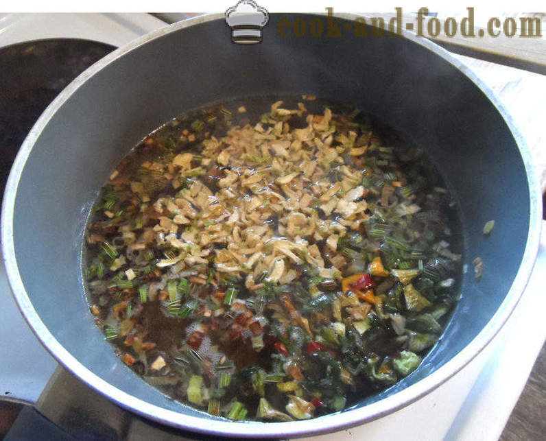 Zupa jarzynowa - jak gotować zupę z zielonych warzyw, krok po kroku przepis zdjęć