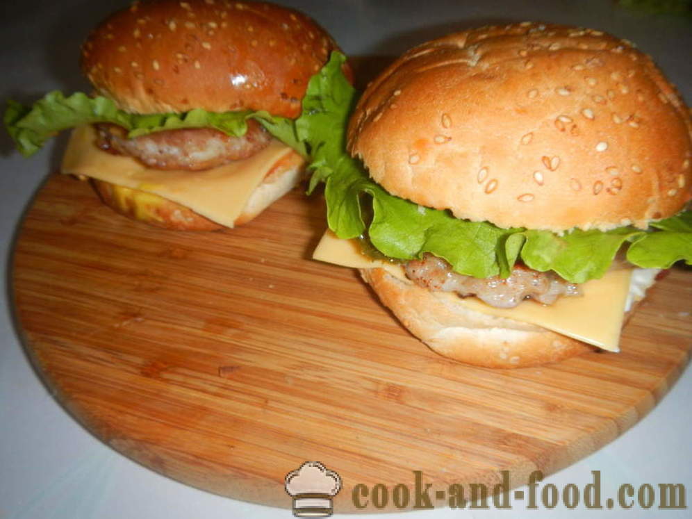 Soczysty hamburger - jak zrobić hamburgera w domu, krok po kroku przepis zdjęć