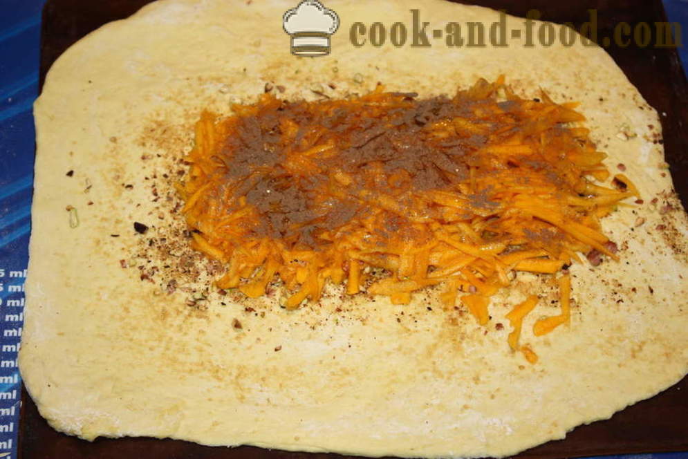 Drożdżowy placek z dyni -Jak gotować ciasto z dyni skokowo, z krok po kroku przepis zdjęć
