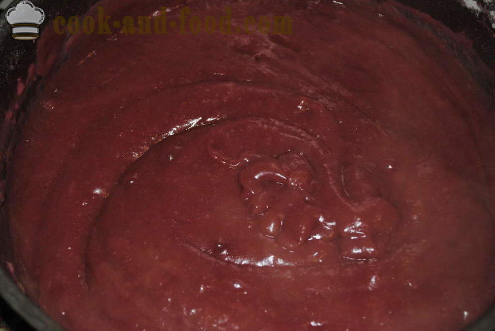 Domowej roboty deser z orzechami i soku winogronowego, jak szybko przygotować domowe desery czurczchela, prosty przepis ze zdjęciem