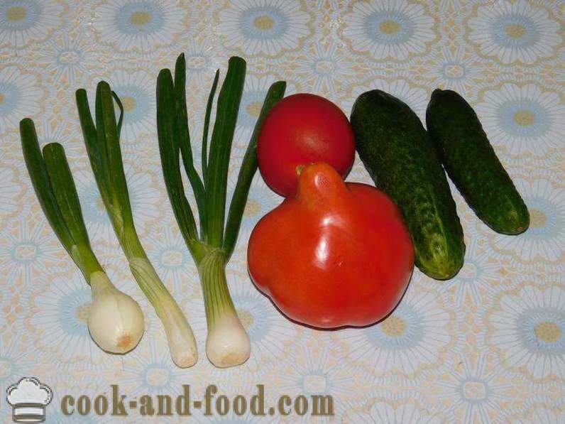 Chłop sałatka z serem, ogórkiem i pomidorem na lunch lub kolację - Jak przygotować sałatkę warzywną z serem, przepis ze zdjęciem