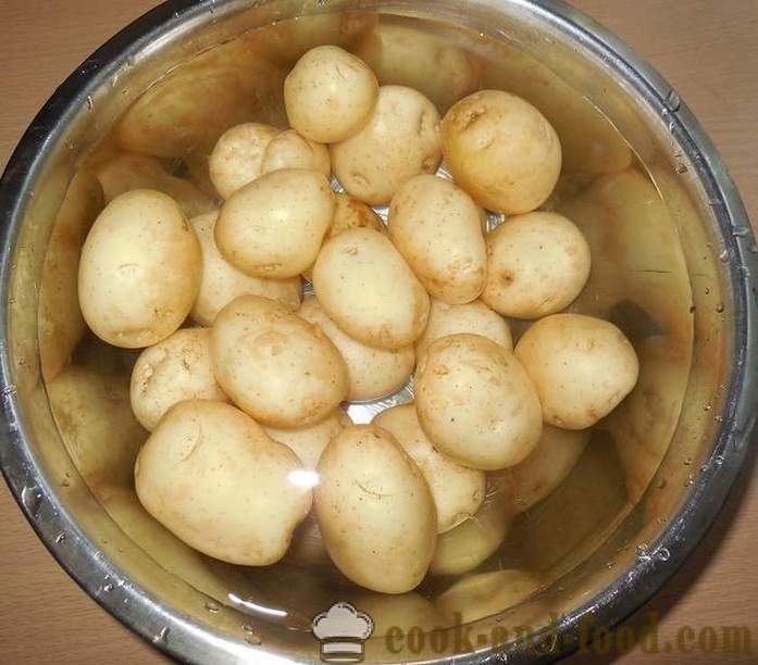 Pyszne ziemniaki w śmietanie z koperkiem i czosnkiem - jak gotować pyszne ziemniaki, prosty przepis ze zdjęciem